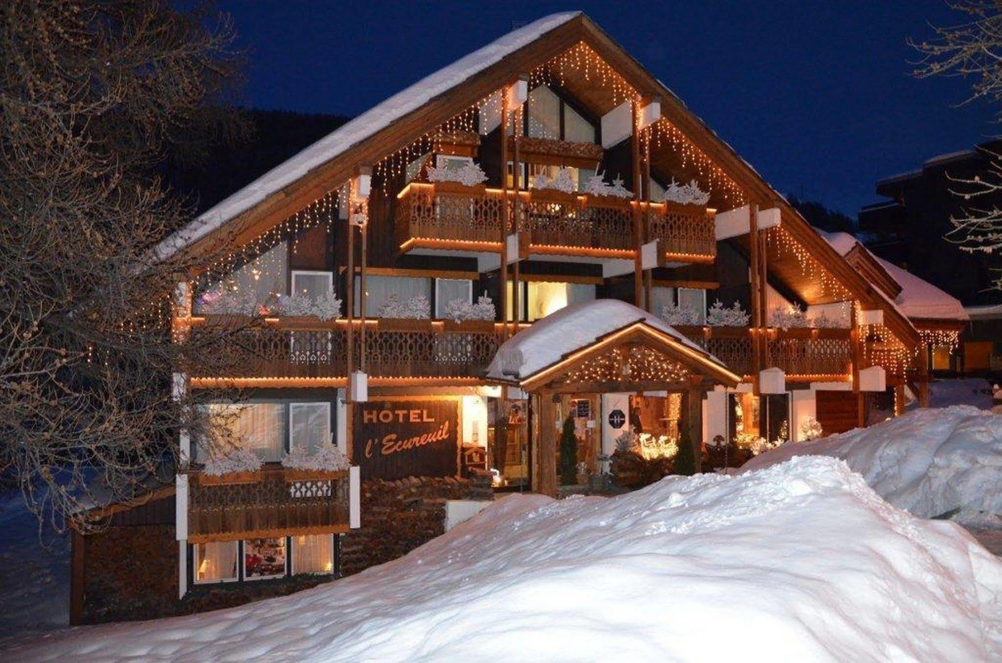 Hotel Ecureuil Vars  Exterior photo